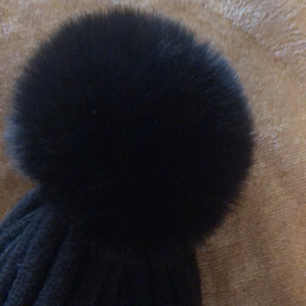 Ugg Hat - image 6
